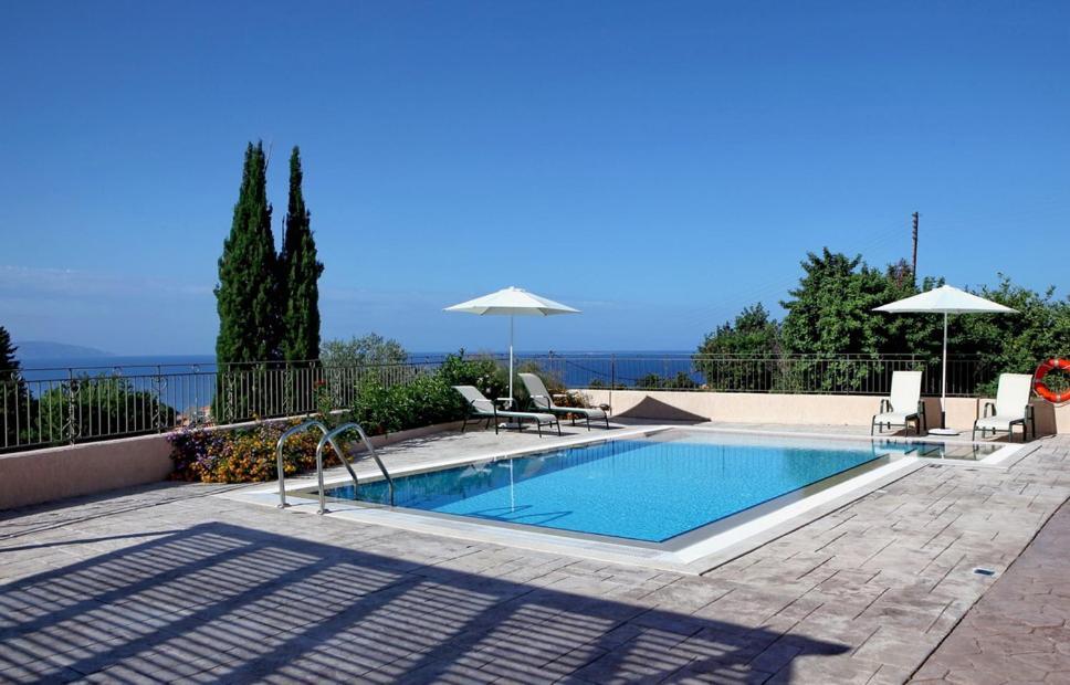 Provenzo And Meliti Villas Lourdata  Exterior foto