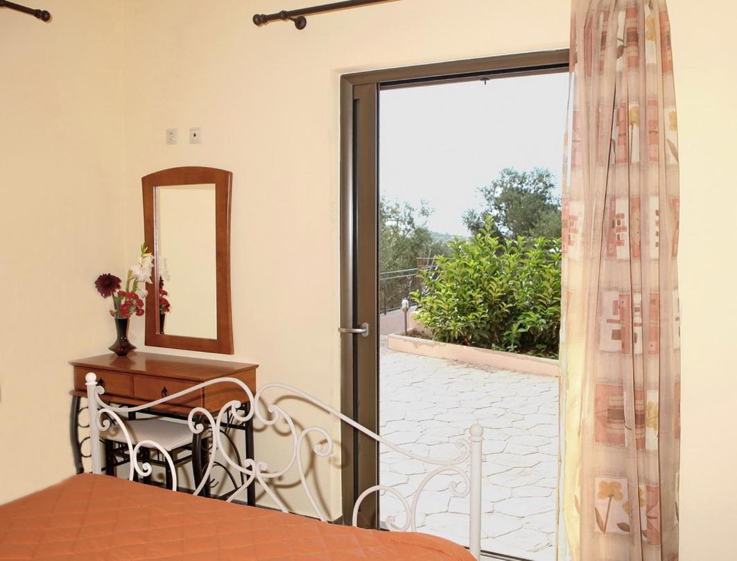 Provenzo And Meliti Villas Lourdata  Exterior foto